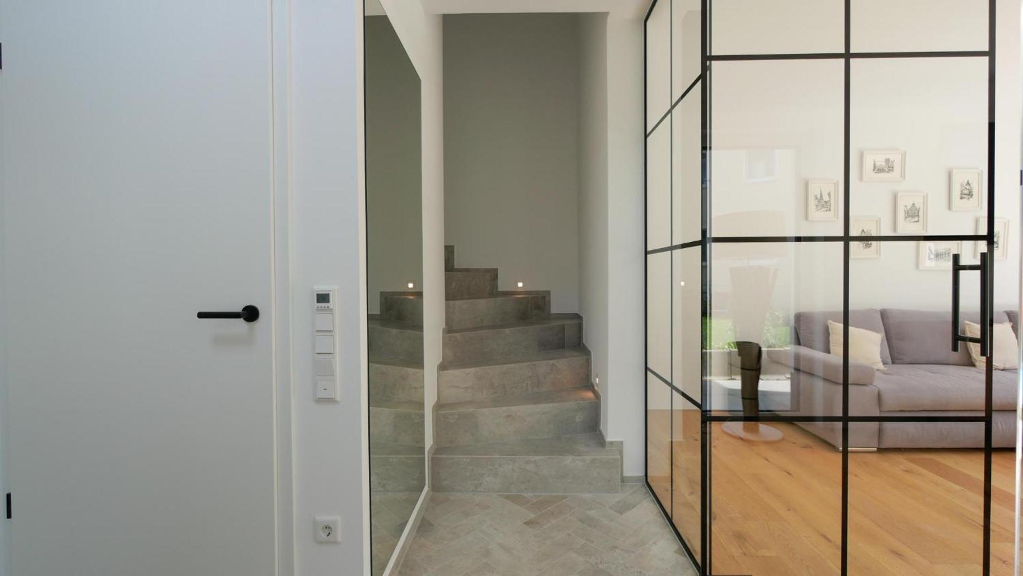 Eleganter Neubau-Luxus In Paderborn & Stilvoller Rueckzugsort Fuer Bis Zu 9 Gaeste Buitenkant foto