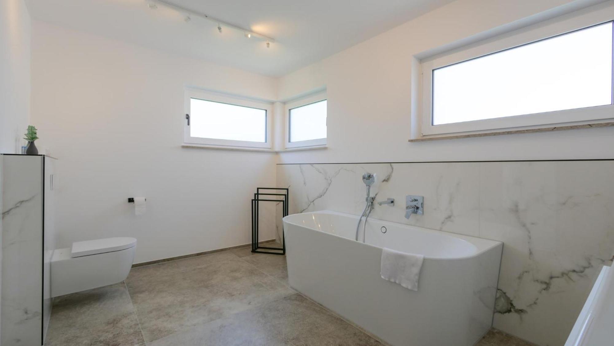 Eleganter Neubau-Luxus In Paderborn & Stilvoller Rueckzugsort Fuer Bis Zu 9 Gaeste Buitenkant foto
